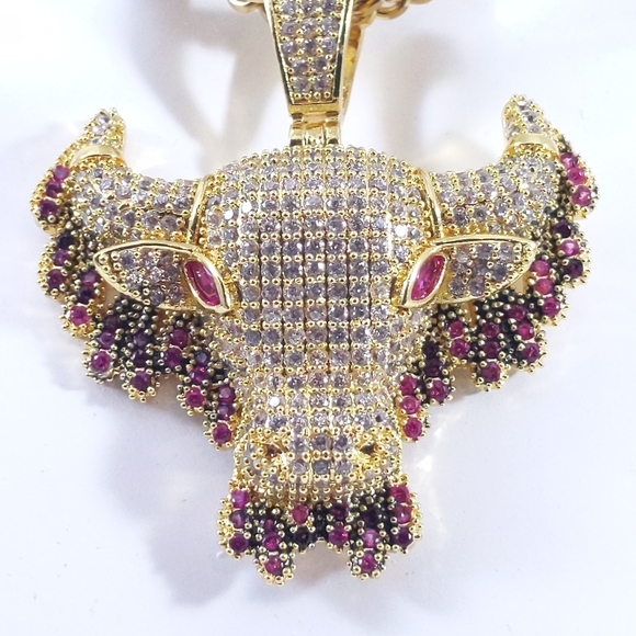 🧡 Iced Demon Bull Pendant + 20" Cuban Chain - Picture 7 of 8